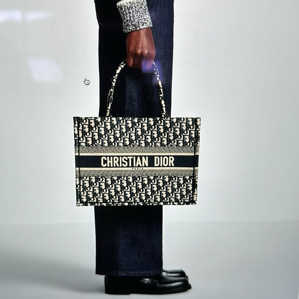 Christian Dior Medium Book Tote - Picture 4 of 5